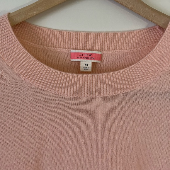 Beautiful peach color . J Crew Cashmere. Never worn - Picture 2 of 2